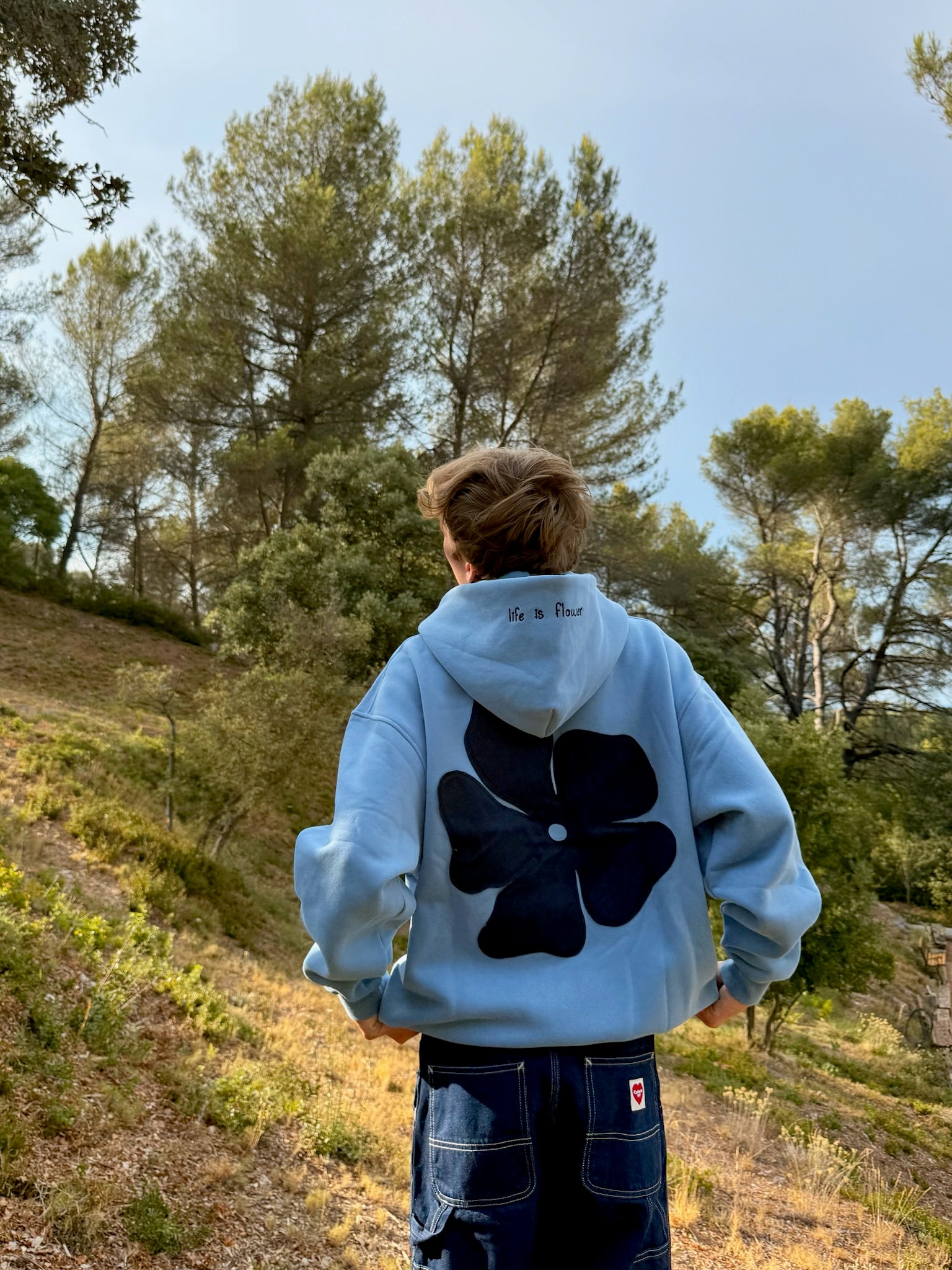 Sweat Rits Geborduurd "Life is Flower" - Pacifisch Blauw