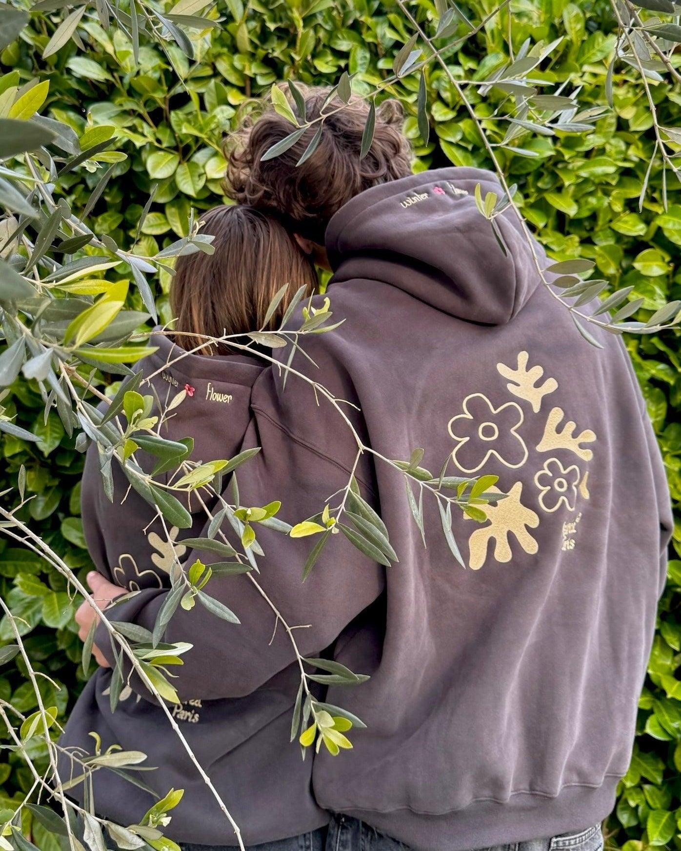 Felpa ricamata "Fiore d'inverno" Night Edition