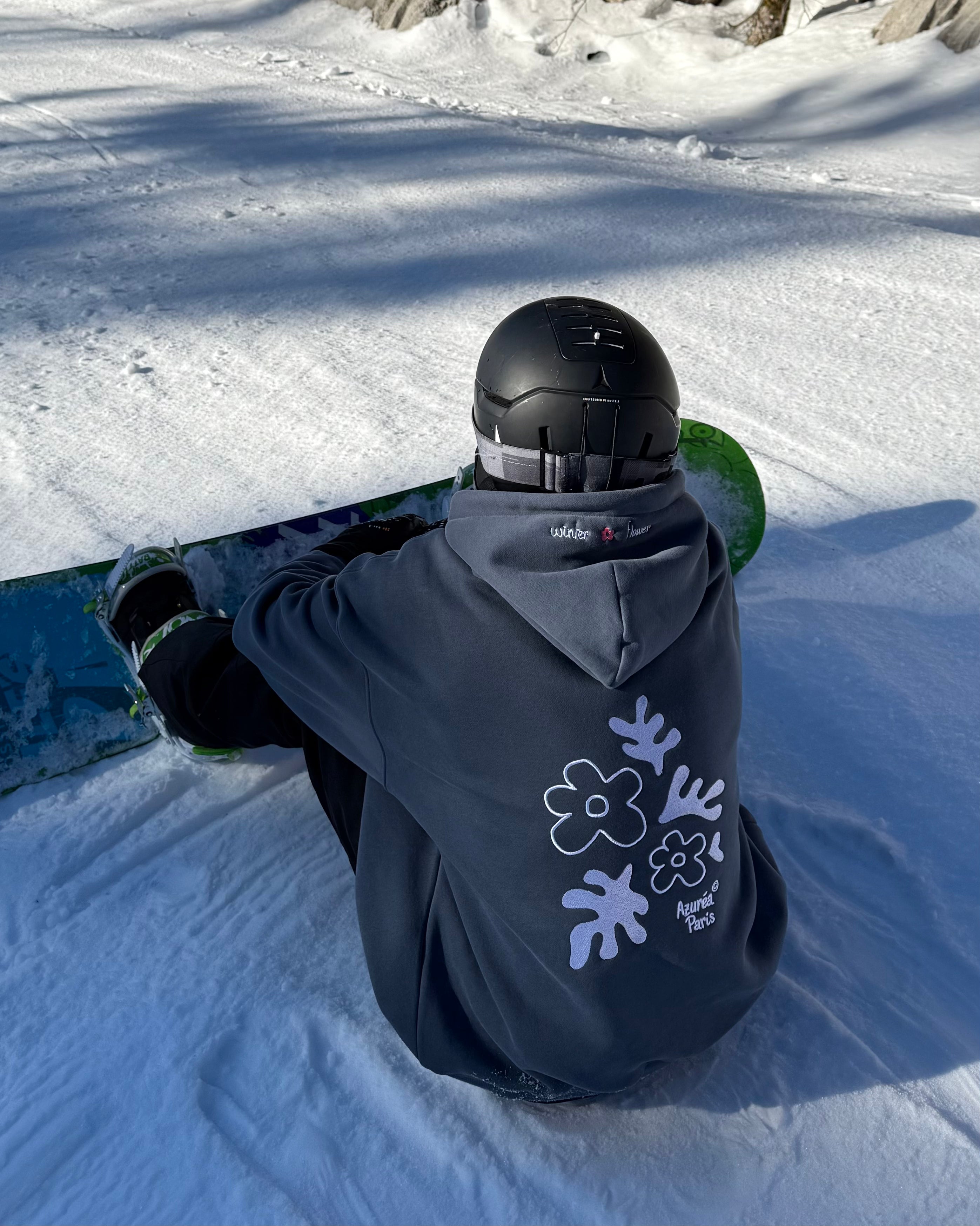 Sweat Brodé "Winter Flower" Océan Édition