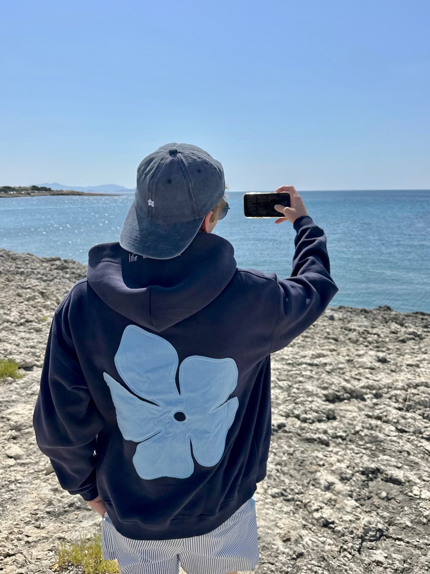 Sudadera con cremallera bordada "Life is Flower" - Azul Atlántico