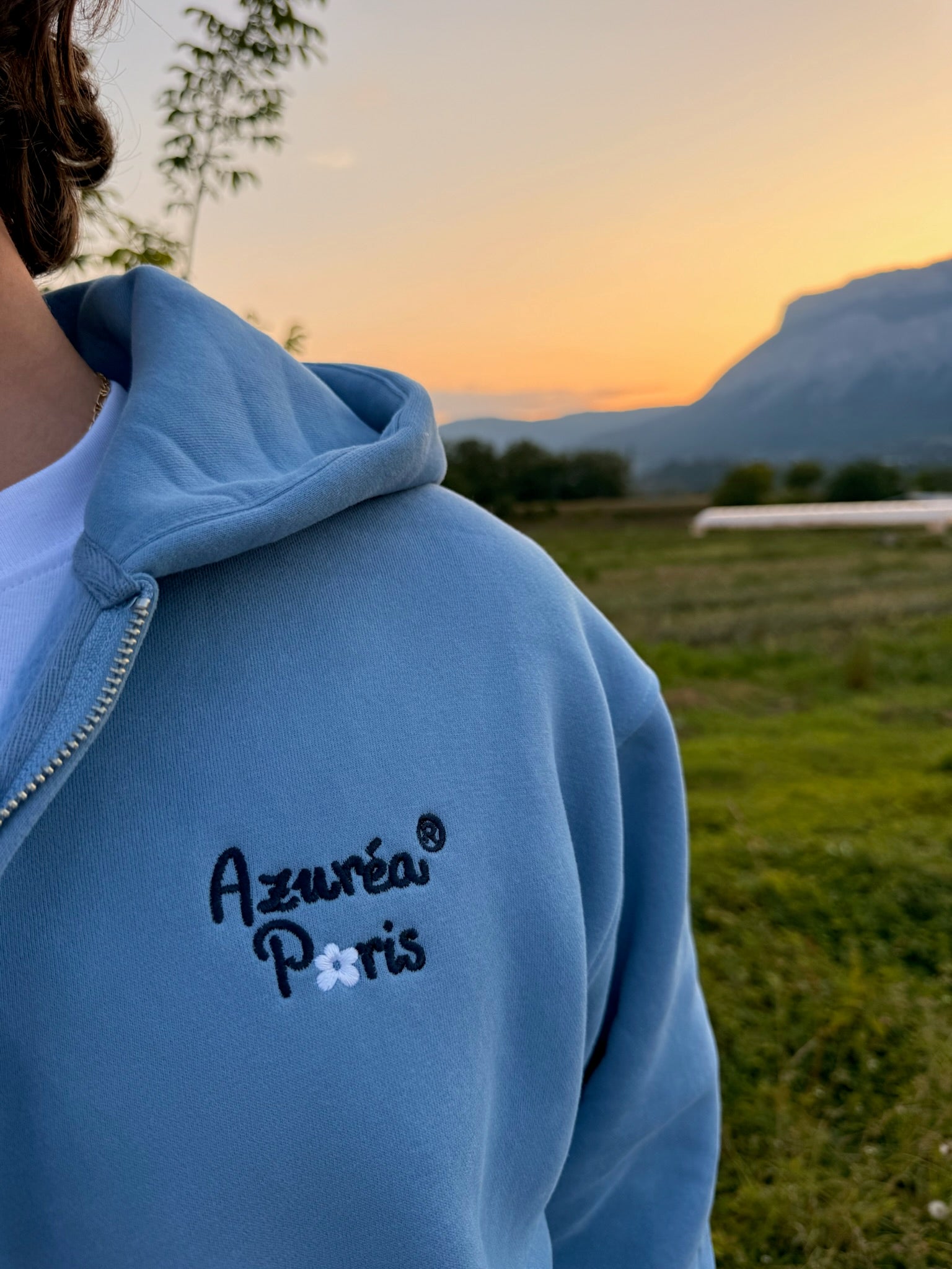Sweat Rits Geborduurd "Life is Flower" - Pacifisch Blauw