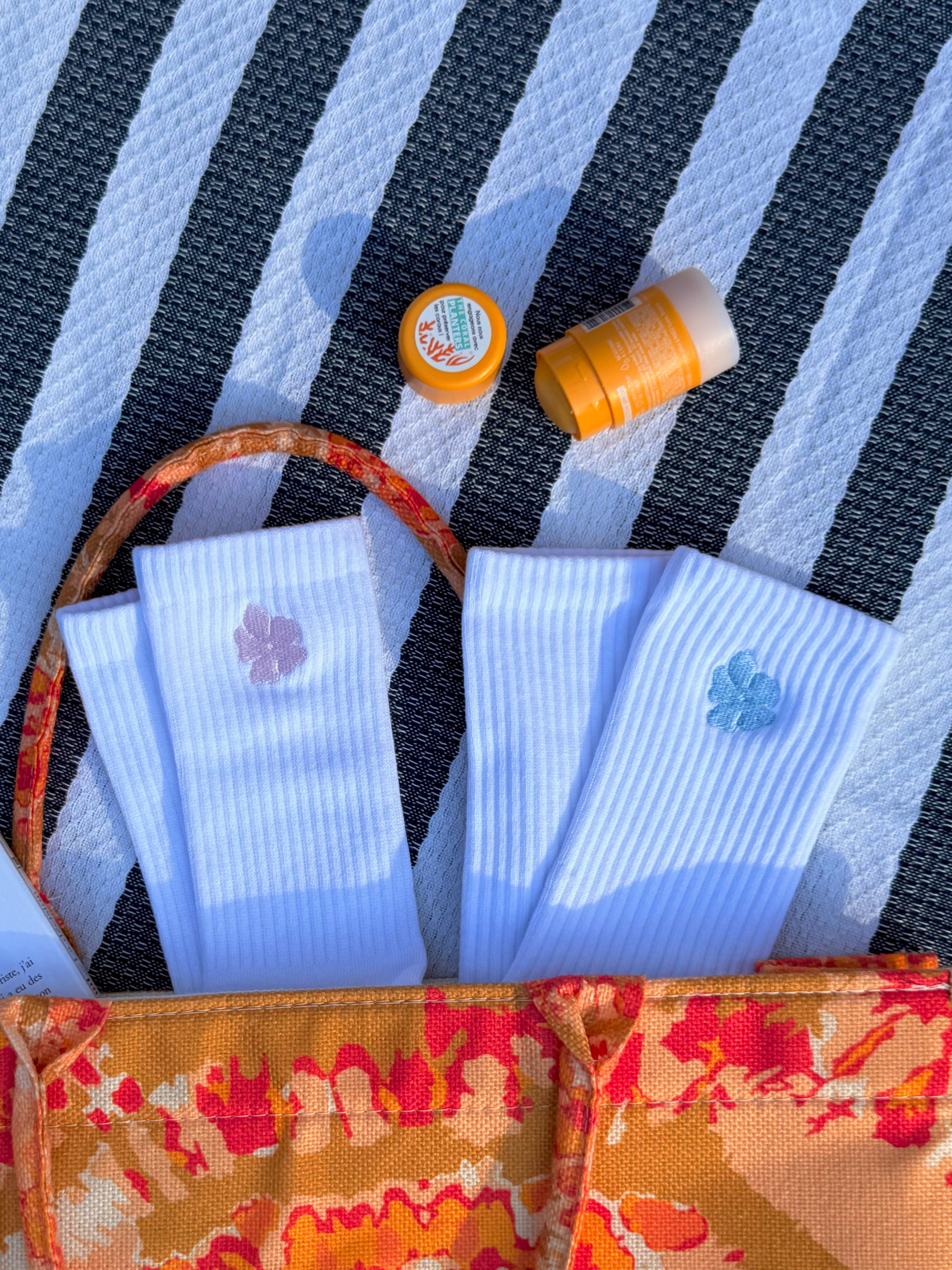 AZUREA embroidered socks